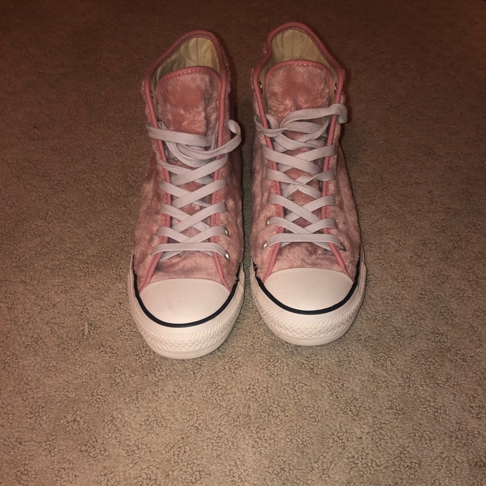 Pink high top converse